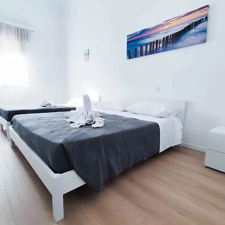Apartment In 24800 *