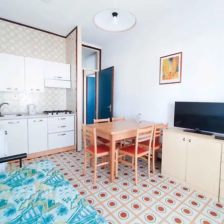 Apartment In 24800 *