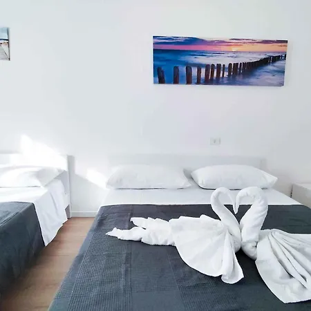 In 24800 Лидо-ди-Езоло